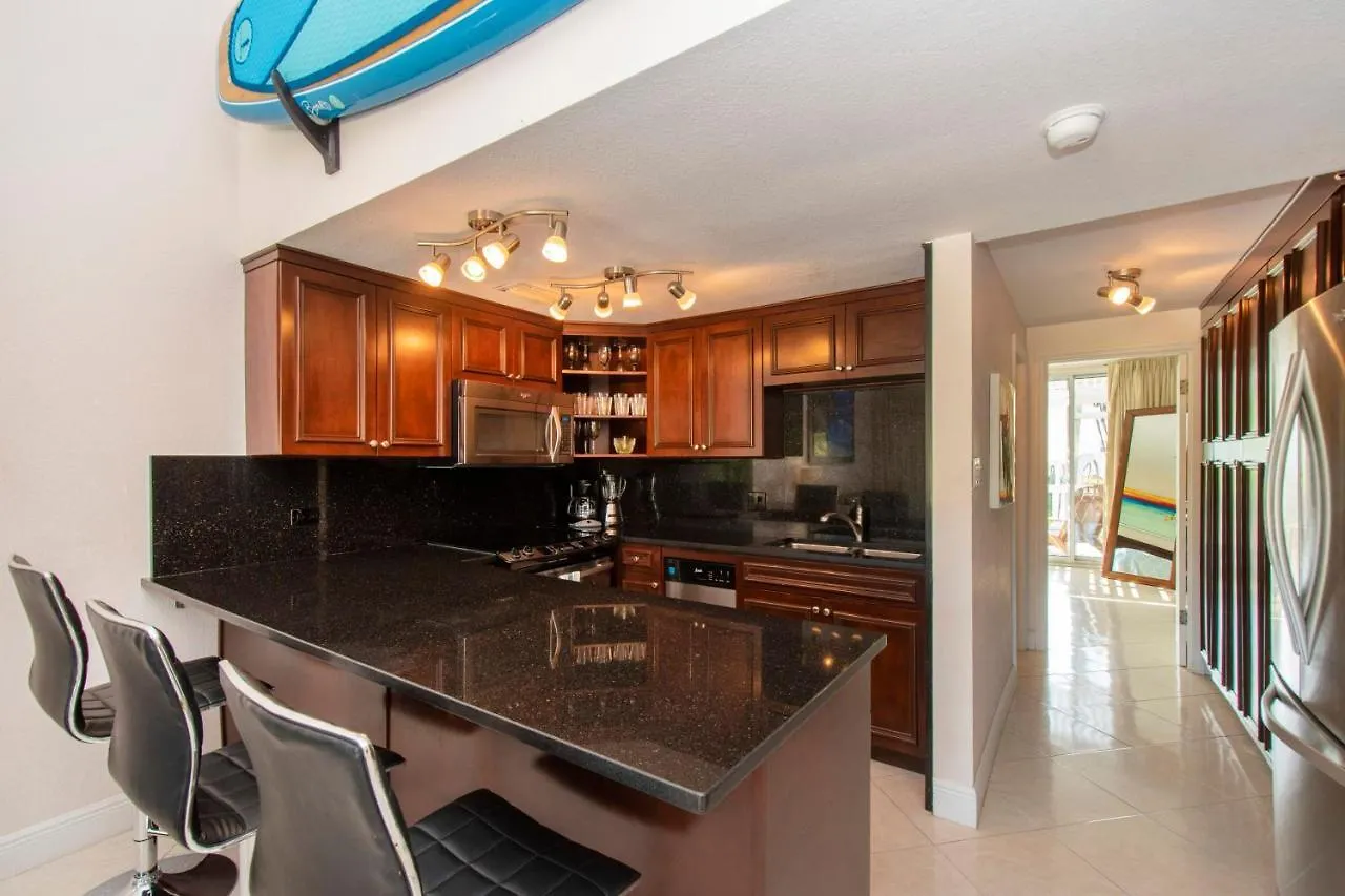 Apartamento Beach Living At Island Pine Villas Blaw George Town